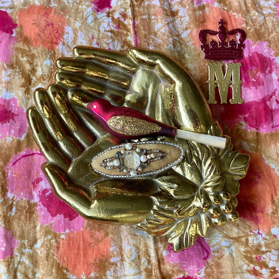 03「ミダス王の手」 真鍮ハンドトレイ