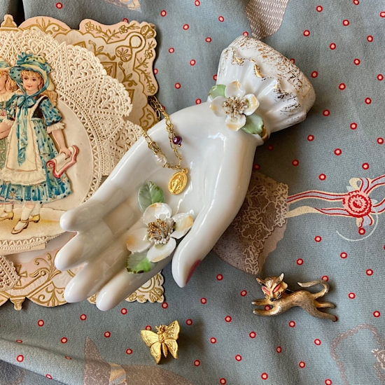 D】バラ・レフトンのハンドモチーフ/Lefton Porcelain