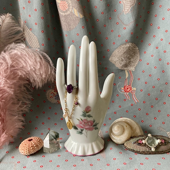 02St.Michael ”Country Rose”レディーの手 ポーセリンリングホルダー